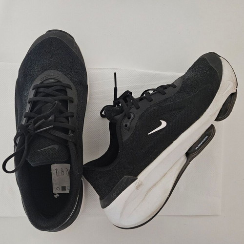 Nike Versair Airzoom women's athletic shoes like new, black, size 38