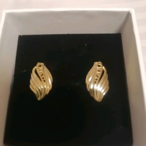 Women's earrings with gold plating, waterproof