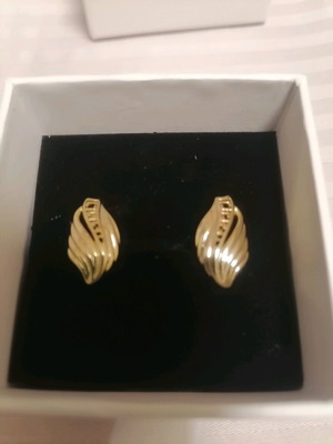 Women's earrings with gold plating, waterproof