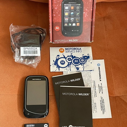 Motorola Wilder phone used, rare model with touchscreen and second clock