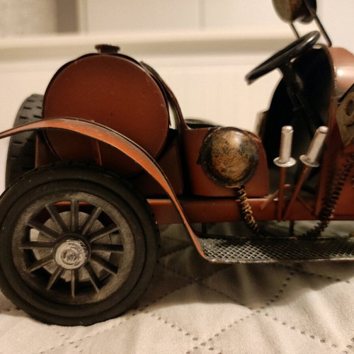 Metal vintage toy car miniature like new