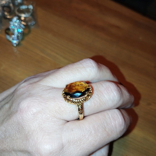 Ring with honey stone No 9 unused