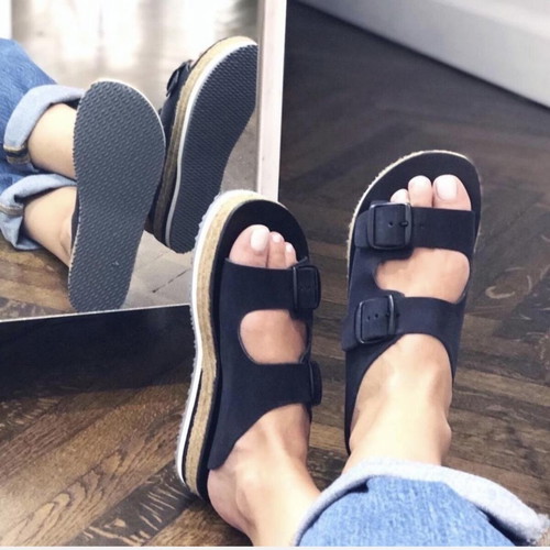 Esiot black leather sandals like new, size 38