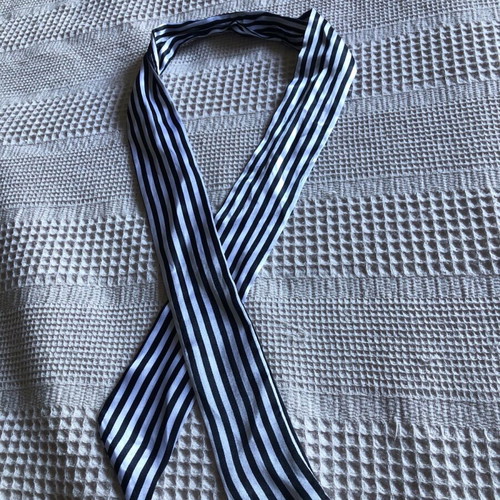 Thin twilly scarf for bag, hand, ribbon, ponytail like new