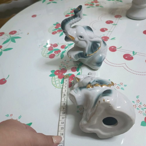 Porcelain figurines elephants like new, set of 2, hand-painted