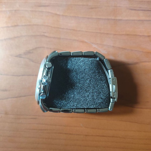 Lee Cooper battery watch with silver metal bracelet like new, green dial