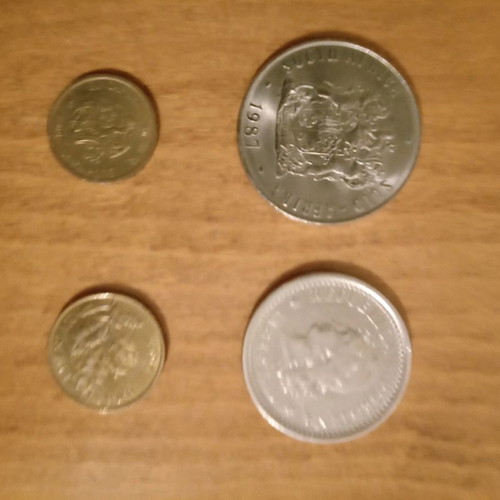 Lot of 8 used coins from various countries