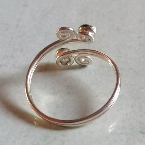 925 Silver Spiral Toe Ring with Green Strass New