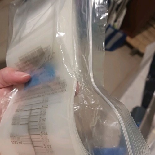 Breastmilk storage bags new, pack of 22