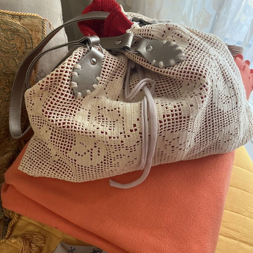 Handmade bag with leather handles, new, white and beige