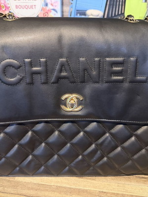 Chanel τσάντα ώμου καινούργια, μεγαλύτερο μέγεθος, μαύρη