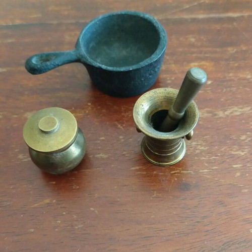 Metal Kitchen Utensil Miniatures like new