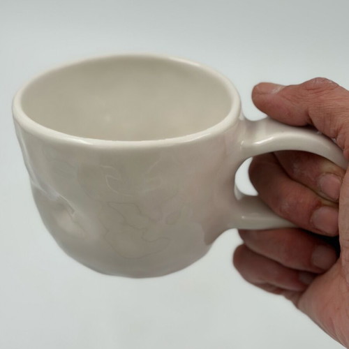 Ceramic mug Eleftheria Sifnaiou minimal new