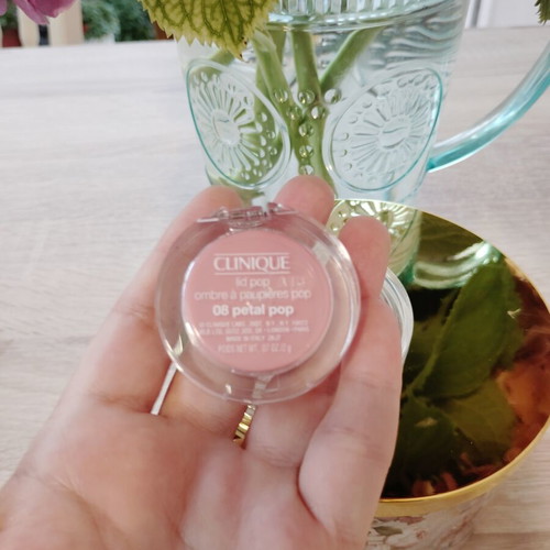 Clinique makeup set new with highlighter Lunar Pop and Lid Pop
