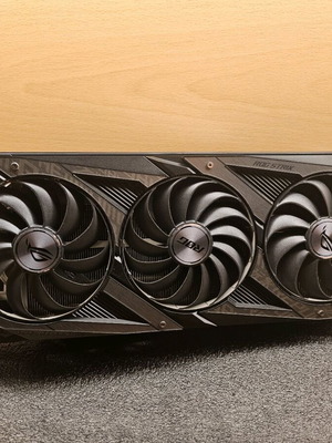 ASUS STRIX RTX 3070TI GPU like new