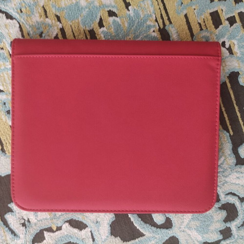 Toploader binder with 112 pockets like new, zipper