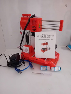Easythreed K7 Mini 3D Printer used with small wear on printer bed