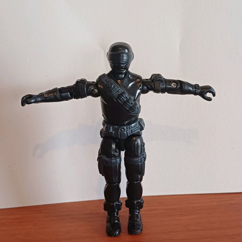 GI JOE Snake Eyes (V2) 1985 figure used with tight joints