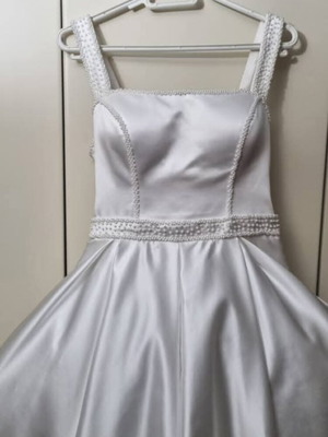 Satin wedding dress new, size small, white