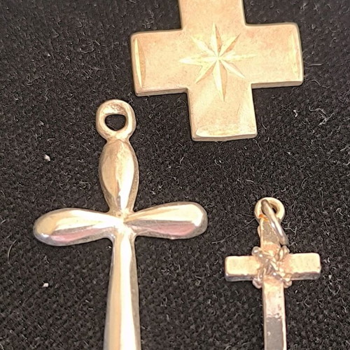 Set of 3 silver crosses like new, 6.3g, .925