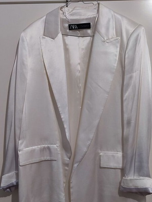 Zara satin white jacket new size M