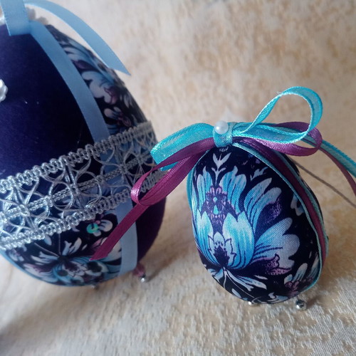 Set of 3 handmade decorative violet satin eggs like new