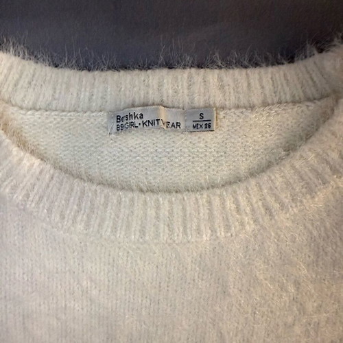 Bershka sweater used, very soft, off white, size S