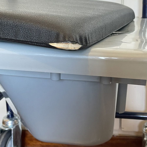 Vermeiren WC Wheelchair like new, aluminum frame, folding footrests