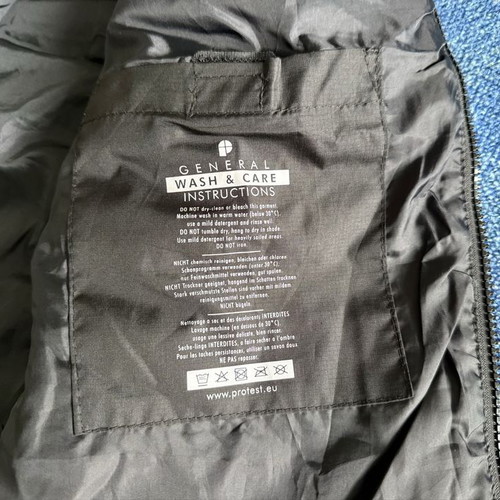 Protest Vest men's used black size M polyester