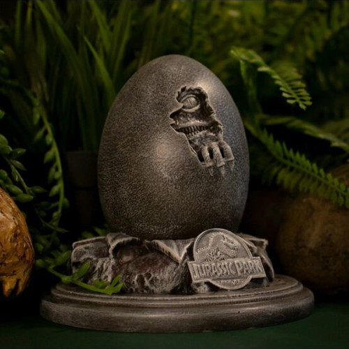 Jurassic Park Replica Egg & John Hammond Cane Set new 30th Anniversary