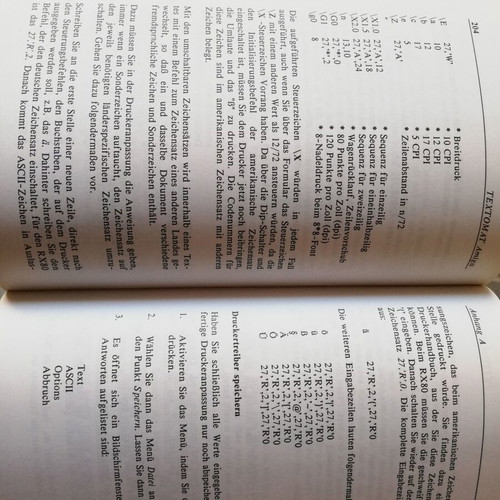 Amiga 500 Power-Pack book like new, in German