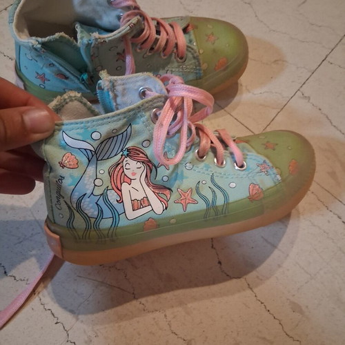Conguitos Girls' Athletic Shoes Size 27 Like New Pink and Turquoise