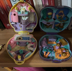 Polly pocket