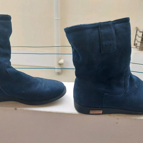 Low boots Louvel blue size 37 used, suede