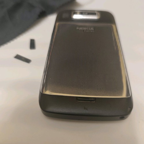 Nokia E72 used in very good condition with leather belt case