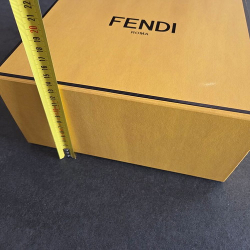 FENDI packaging box used, magnetic closure, 29.5x28.5x13.5 cm