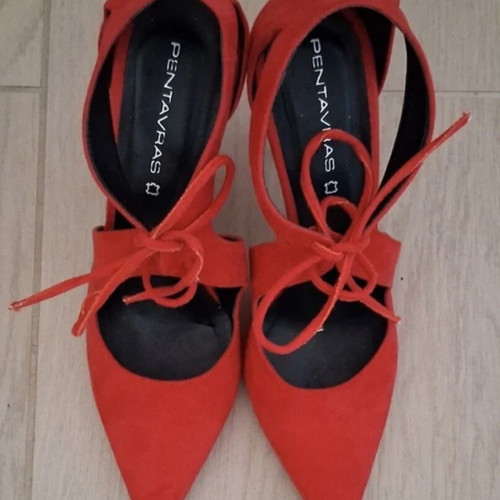 Pentavras red lace-up pumps size 38 like new