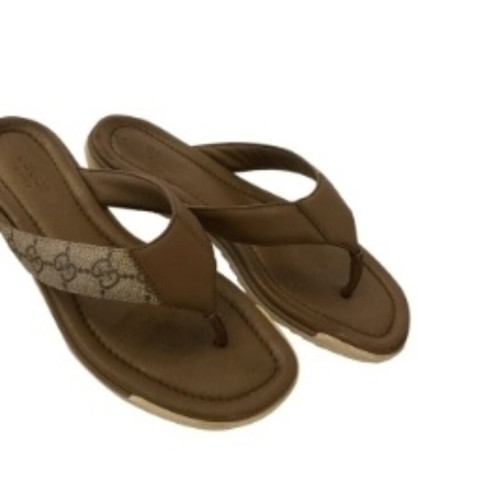 Gucci leather sandals like new, size 40, brown, wide fit