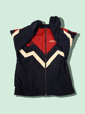Adidas vintage 90s track jacket used, red and navy with zigzag design, size S