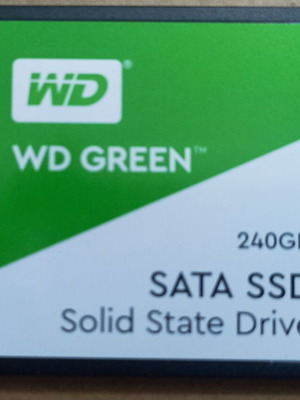 Western Digital WD Green WDS240G2G0A 240GB SATA SSD