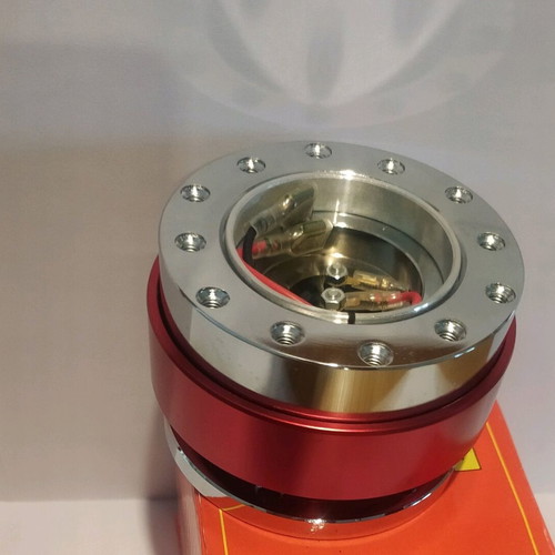 Universal detachable steering wheel hub adapter, red