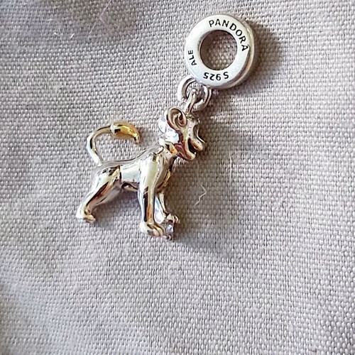 Pandora s925Ale Disney Simba charm like new