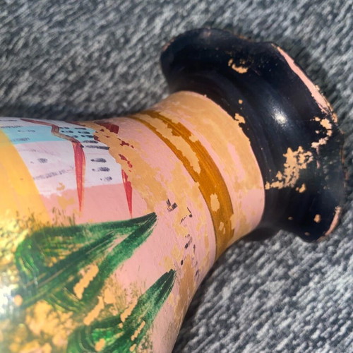 Ceramic vase old used in very good condition