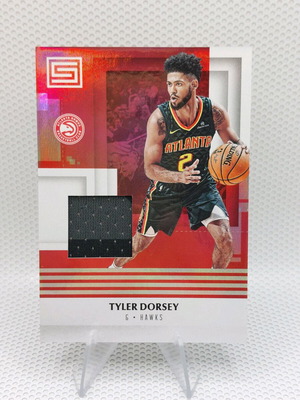 Panini Status Basketball Patch Tyler Dorsey with worn fabric like new