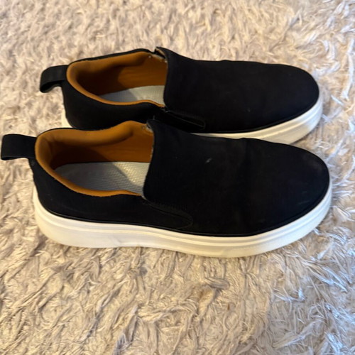 Men's shoes size 43 like new, black and white casual