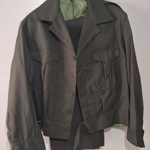Officers and Non-Commissioned Officers Uniform No. 8B, pale green