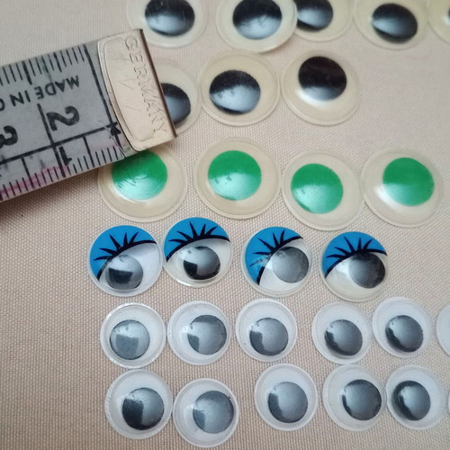 Craft eyes used, pack of 76 pieces