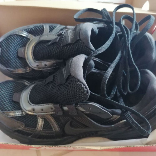 Nike V2K Run shoes, black, size 39