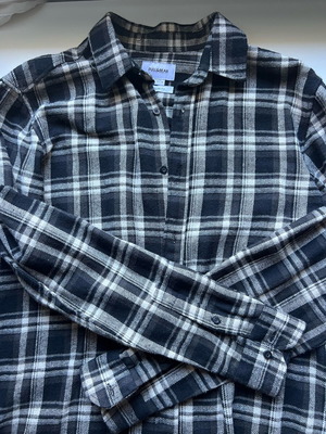 Πουκάμισο Pull& Bear καρό μέγεθος M σαν καινούργιο, μαύρο και γκρι