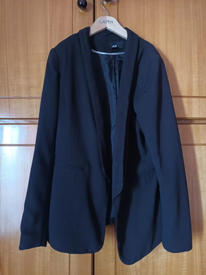 H&M black jacket, XS